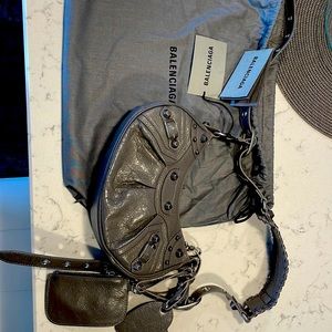 Balenciaga Le Cagole XS Shoulder Bag (gray)